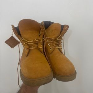 Timberlands boots size 9